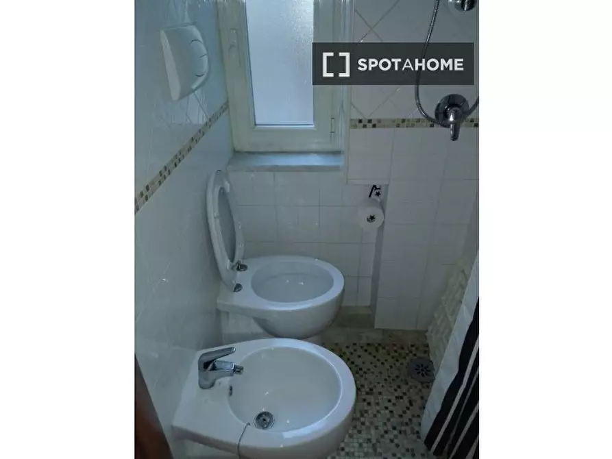 Immagine 13 di Ufficio in affitto  in Via del Carmine a Napoli