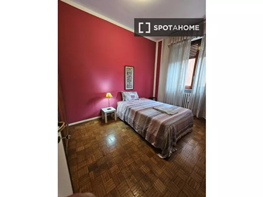 Immagine 5 di Camera condivisa in affitto  in Via Ercolano a Milano