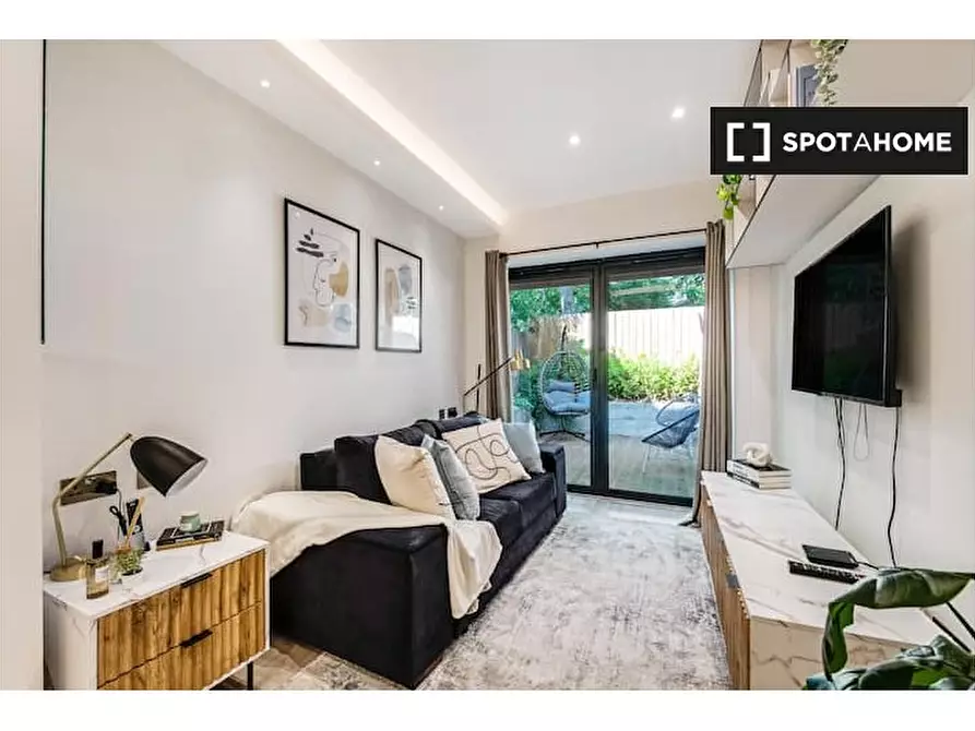 Immagine 3 di Ufficio in affitto  in Flat Lyncroft Studios a Camden Town