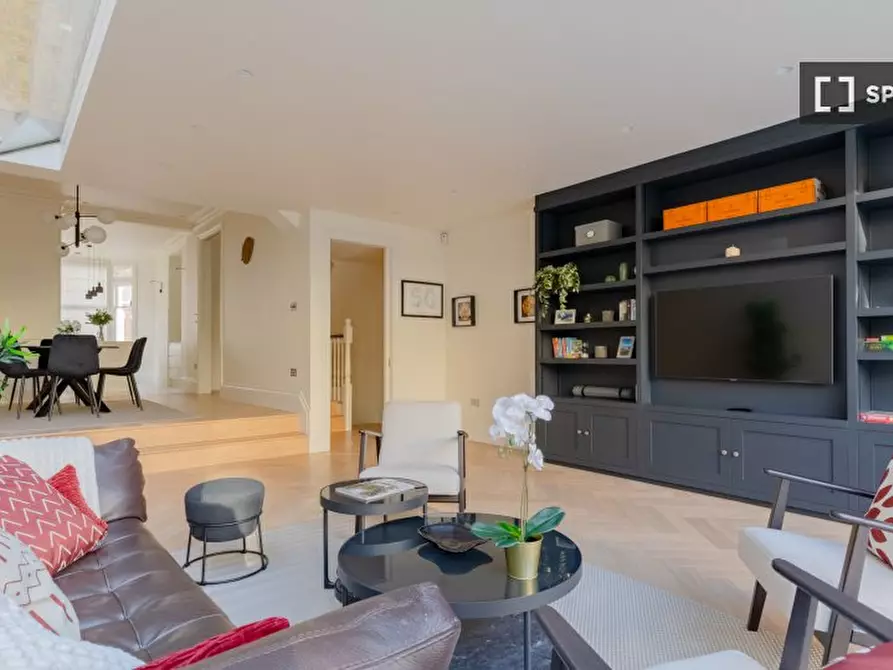 Immagine 15 di Appartamento in affitto  in Batoum Gardens a Hammersmith