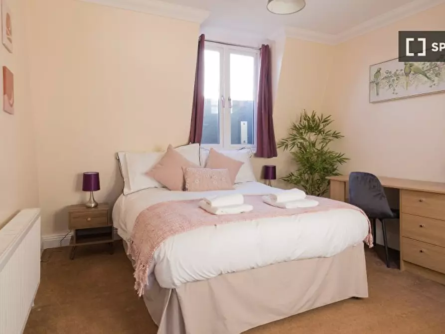 Immagine 12 di Appartamento in affitto  in flat a 