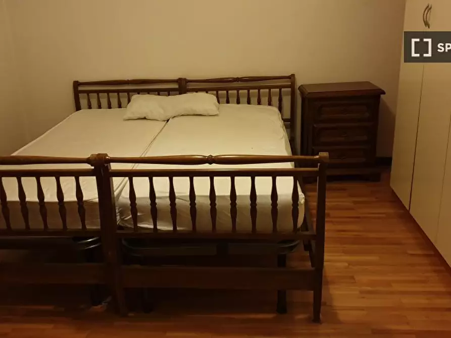 Immagine 2 di Camera condivisa in affitto  in Via Castelbarco a Trento