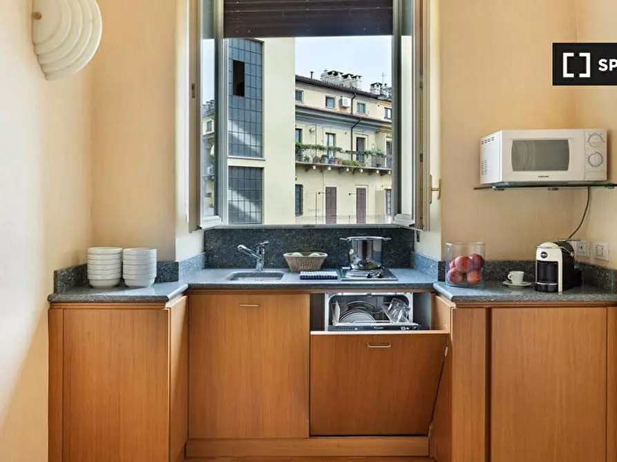 Immagine 4 di Appartamento in affitto  in Piazza Carlo Felice a Torino