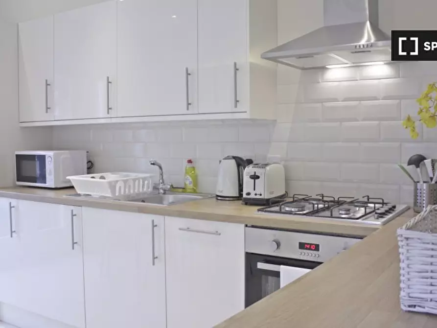 Immagine 9 di Appartamento in affitto  in Ladbroke Grove a Kensington