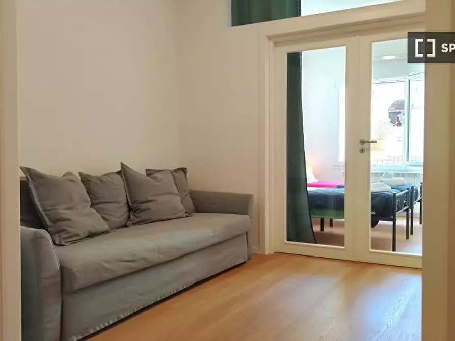 Immagine 13 di Appartamento in affitto  in Via Pietrapiana a Firenze