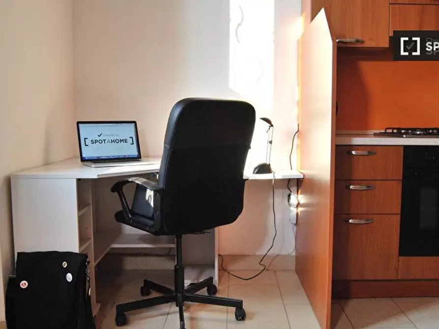 Immagine 8 di Appartamento in affitto  in Via Garegnano a Milano