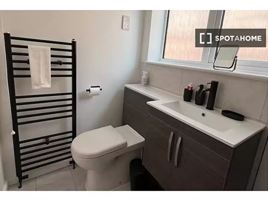 Immagine 2 di Appartamento in affitto  in Albert Rd a 