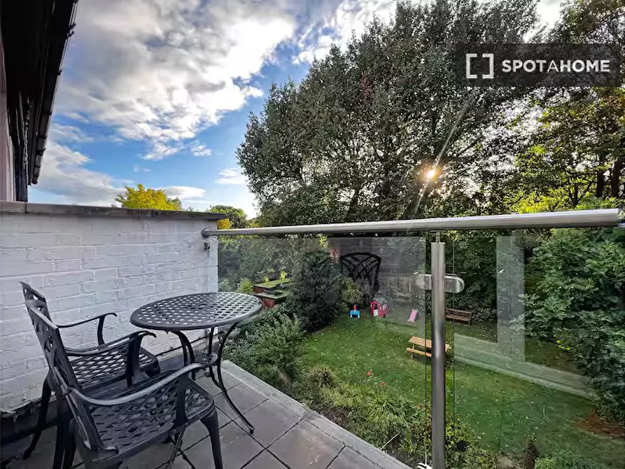 Immagine 14 di Appartamento in affitto  in Daleham Gardens a Camden Town