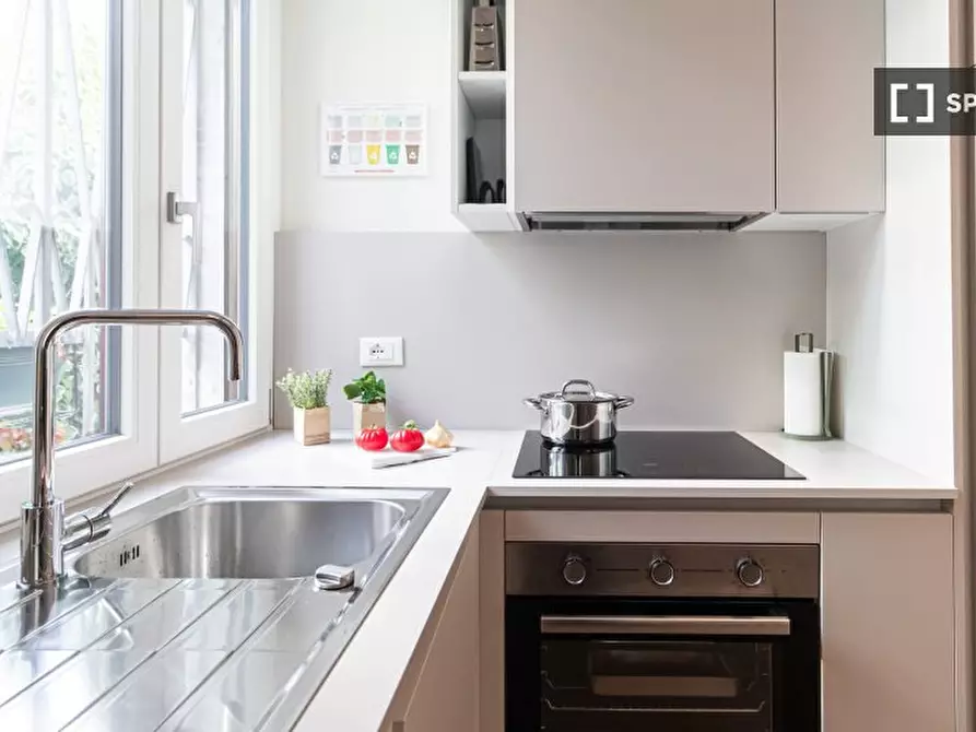 Immagine 16 di Appartamento in affitto  in Via Veniero a Milano