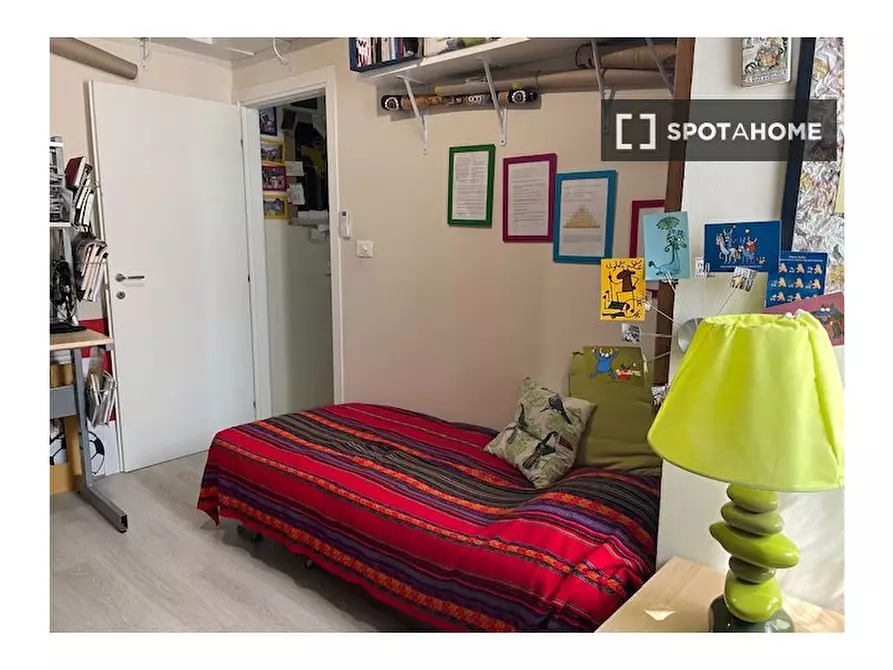 Immagine 1 di Camera condivisa in affitto  in Via Giuseppe Massarenti a Bologna