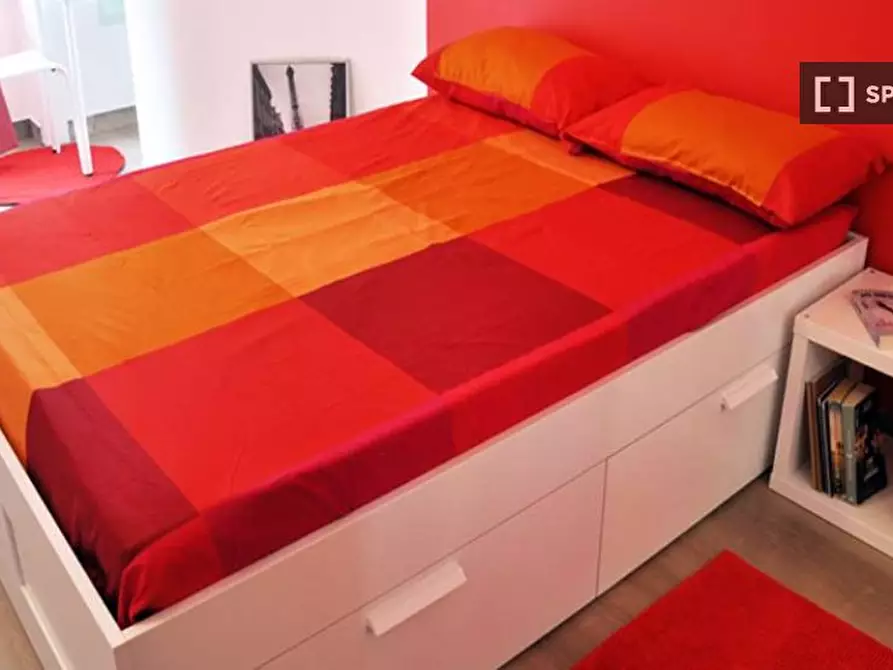 Immagine 12 di Camera condivisa in affitto  in Via Plinio a Milano