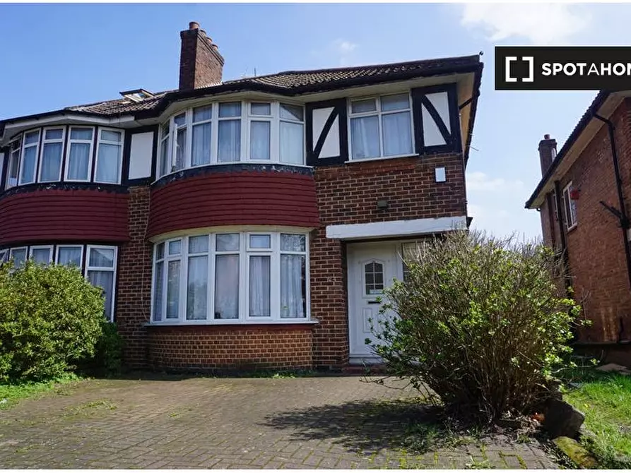 Immagine 5 di Camera condivisa in affitto  in Friary Rd a Ealing