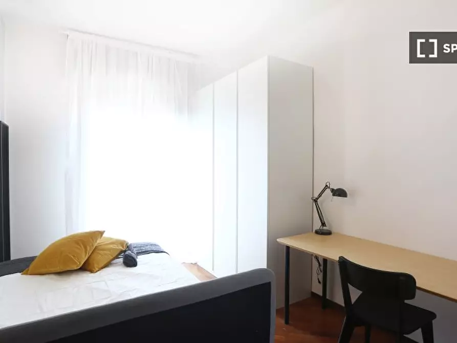 Immagine 1 di Camera condivisa in affitto  in Via Passo Sella a Milano
