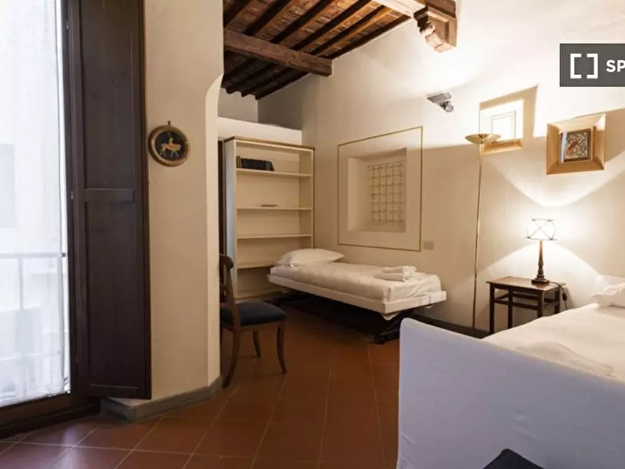 Immagine 15 di Appartamento in affitto  in Borgo S. Frediano a Firenze