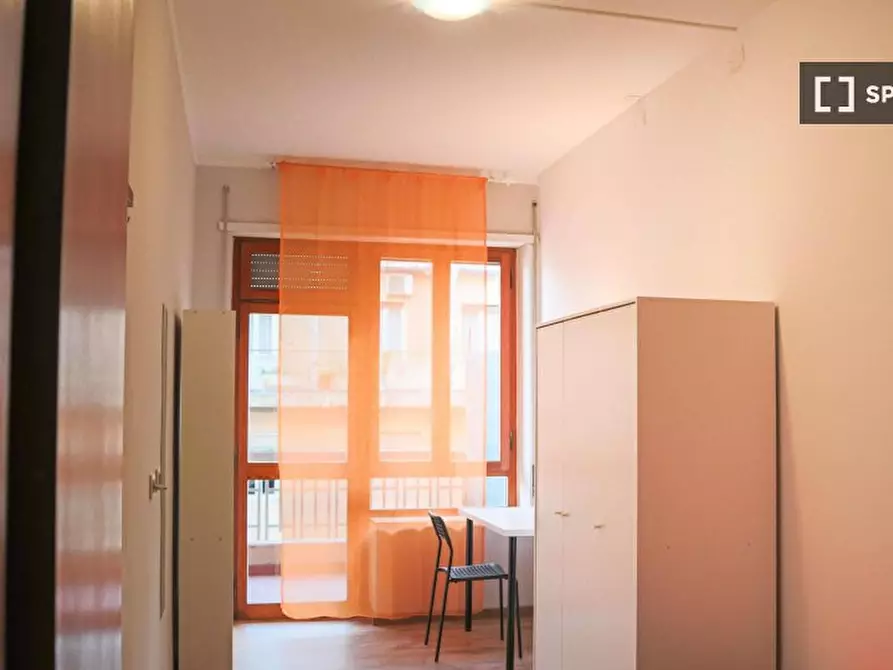 Immagine 3 di Camera condivisa in affitto  in Via tigellio a Cagliari