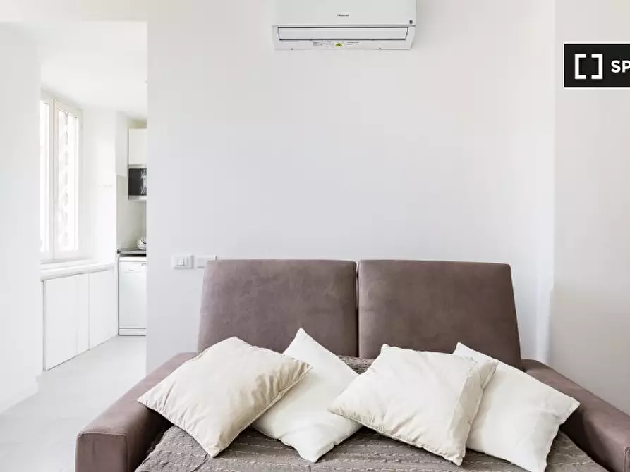 Immagine 5 di Appartamento in affitto  in Passeggiata di Ripetta a Roma