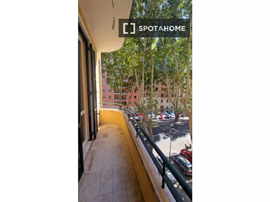 Immagine 6 di Camera condivisa in affitto  in Viale Angelico a Roma