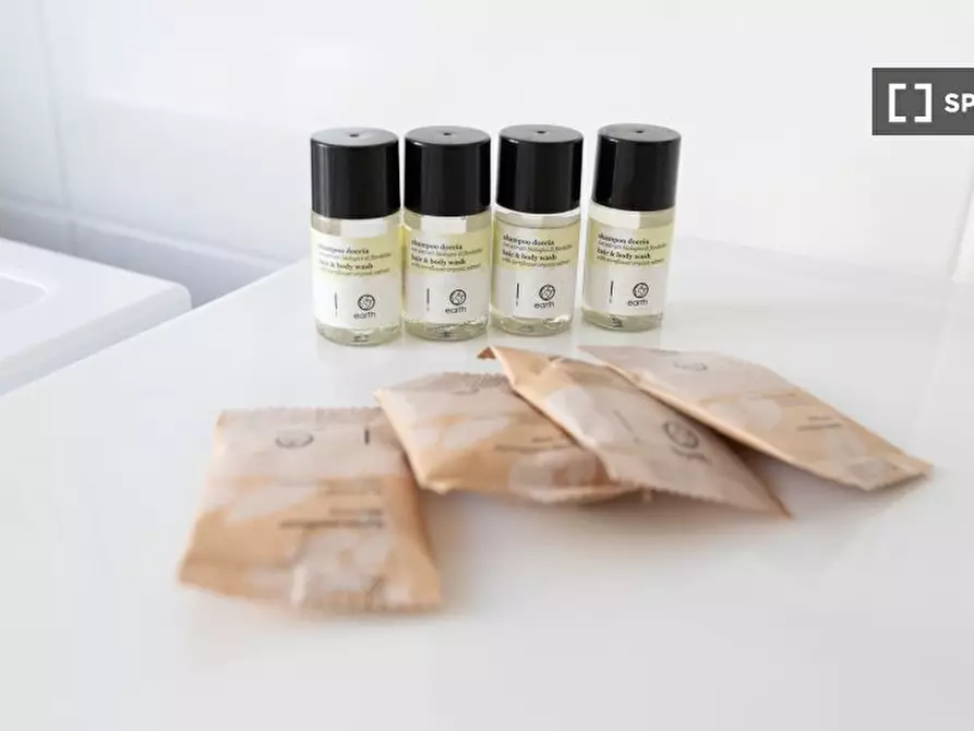 Immagine 6 di Appartamento in affitto  in Via Ampio Flaviano a Roma