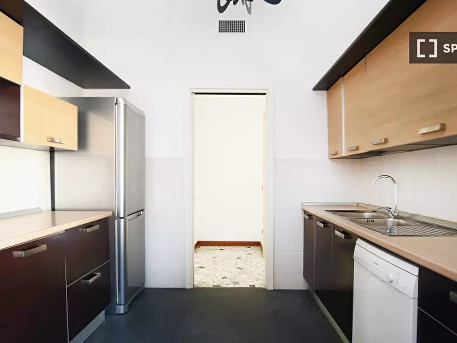 Immagine 15 di Camera condivisa in affitto  in Viale Vittorio Veneto a Milano