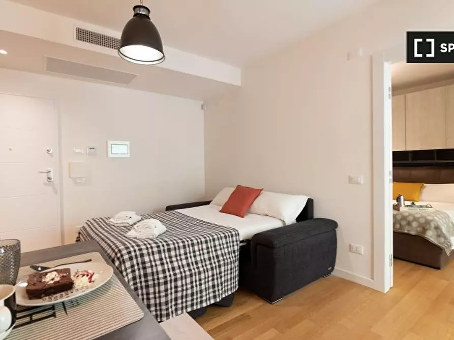 Immagine 9 di Appartamento in affitto  in Via Asmara a Roma