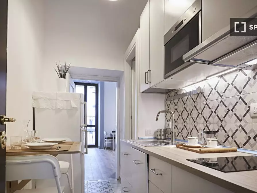 Immagine 3 di Ufficio in affitto  in Via Vigevano a Milano