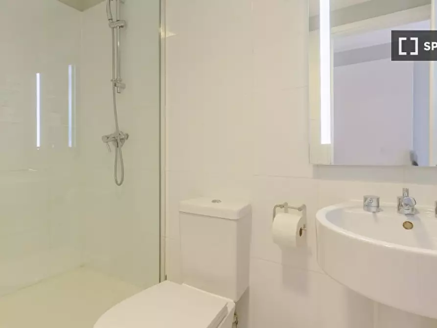 Immagine 6 di Appartamento in affitto  in Petergate a Wandsworth