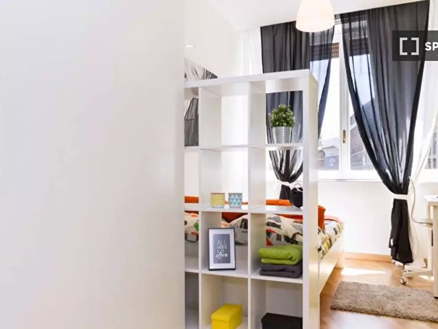 Immagine 3 di Camera condivisa in affitto  in Via Larga a Milano