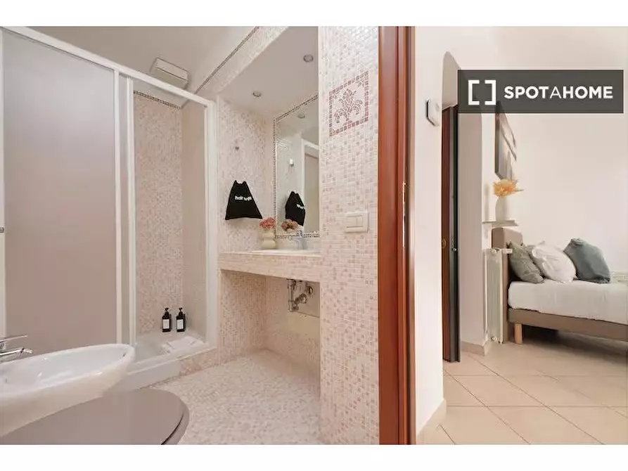 Immagine 9 di Ufficio in affitto  in Piazza G. Battista Grassi a Fiumicino