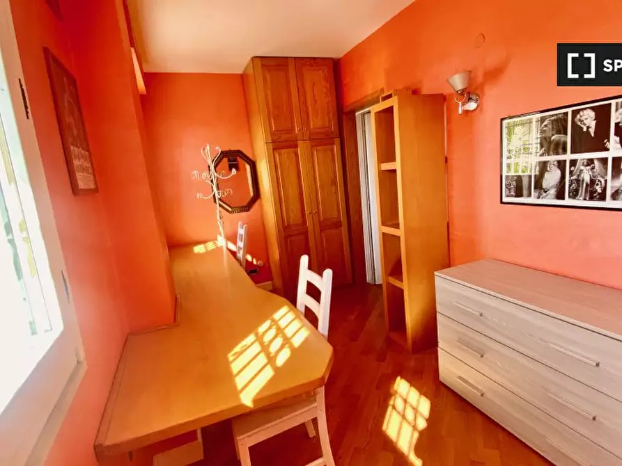 Immagine 6 di Camera condivisa in affitto  in Via Giuseppe Dessì a Roma