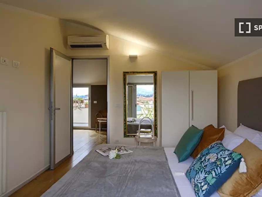 Immagine 19 di Appartamento in affitto  in Via Lorenzo Il Magnifico a Firenze