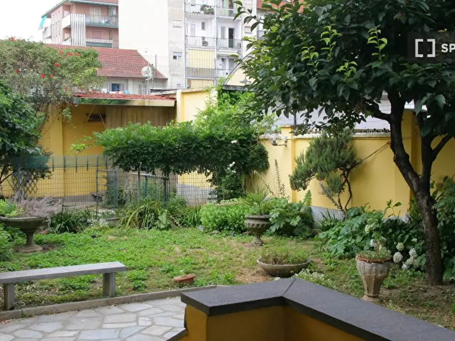 Immagine 15 di Camera condivisa in affitto  in Via Beaulard a Torino