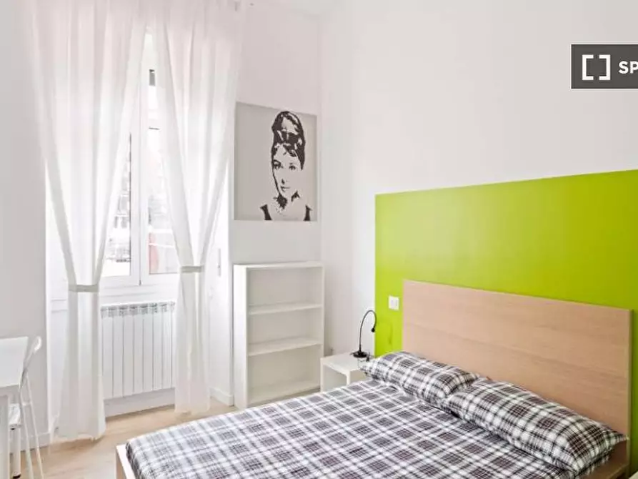 Immagine 3 di Camera condivisa in affitto  in Viale Legioni Romane a Milano