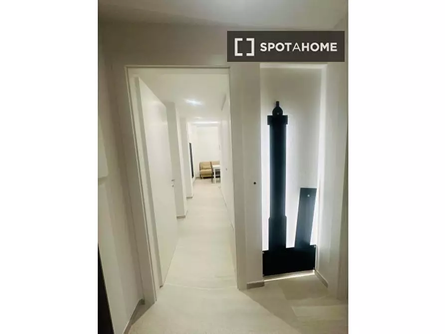 Immagine 1 di Ufficio in affitto  in Via San Domenico a Bologna