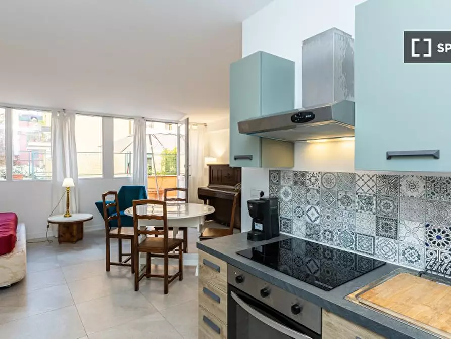 Immagine 2 di Appartamento in affitto  in Via Vitellia a Roma