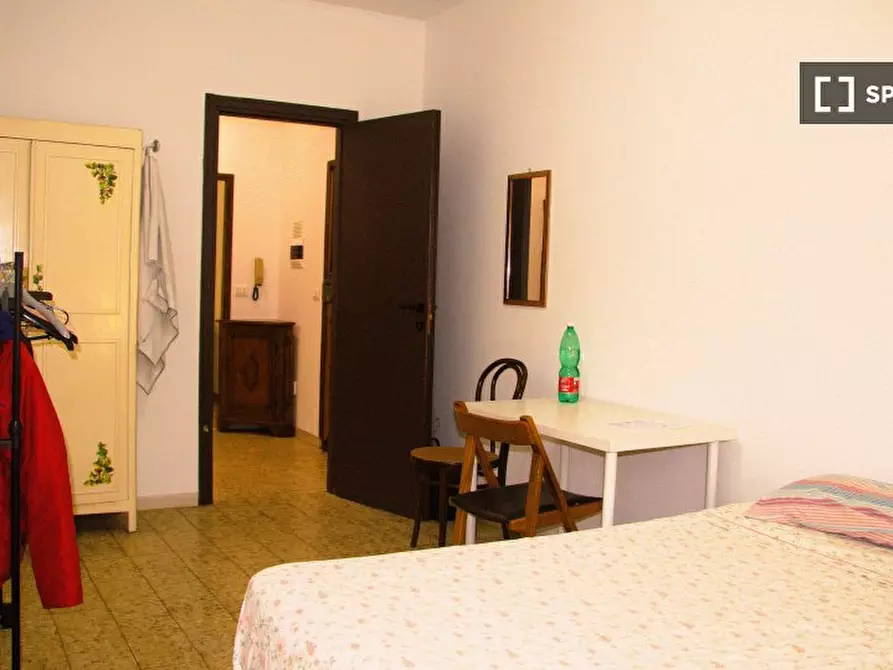 Immagine 5 di Camera condivisa in affitto  in Via Giuseppe de Robertis a Roma