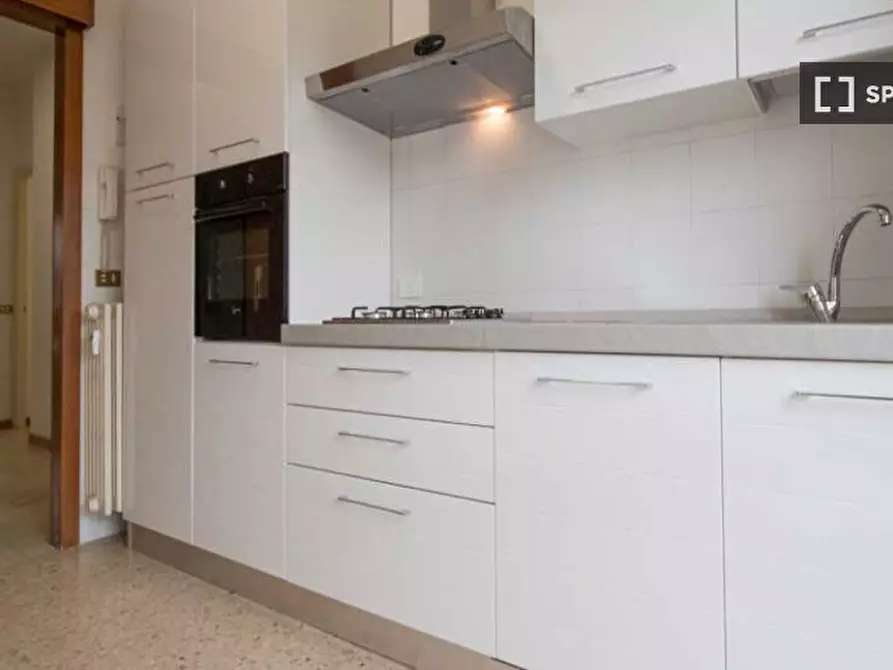 Immagine 7 di Camera condivisa in affitto  in VIA RESSI a Milano