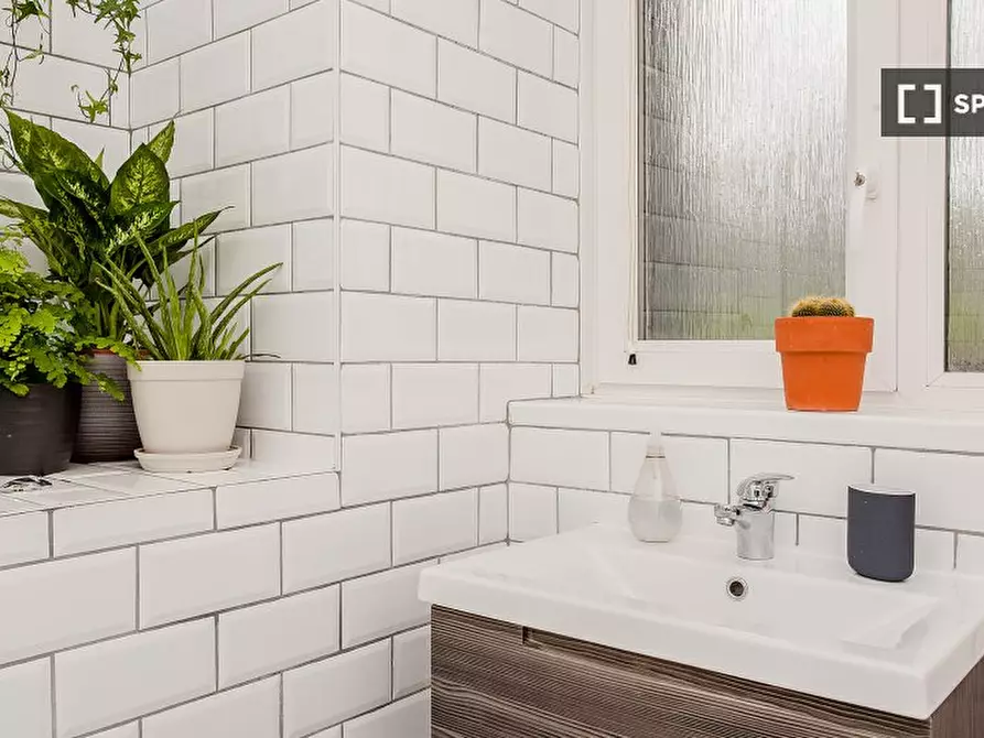 Immagine 16 di Appartamento in affitto  in Skinner St a Islington