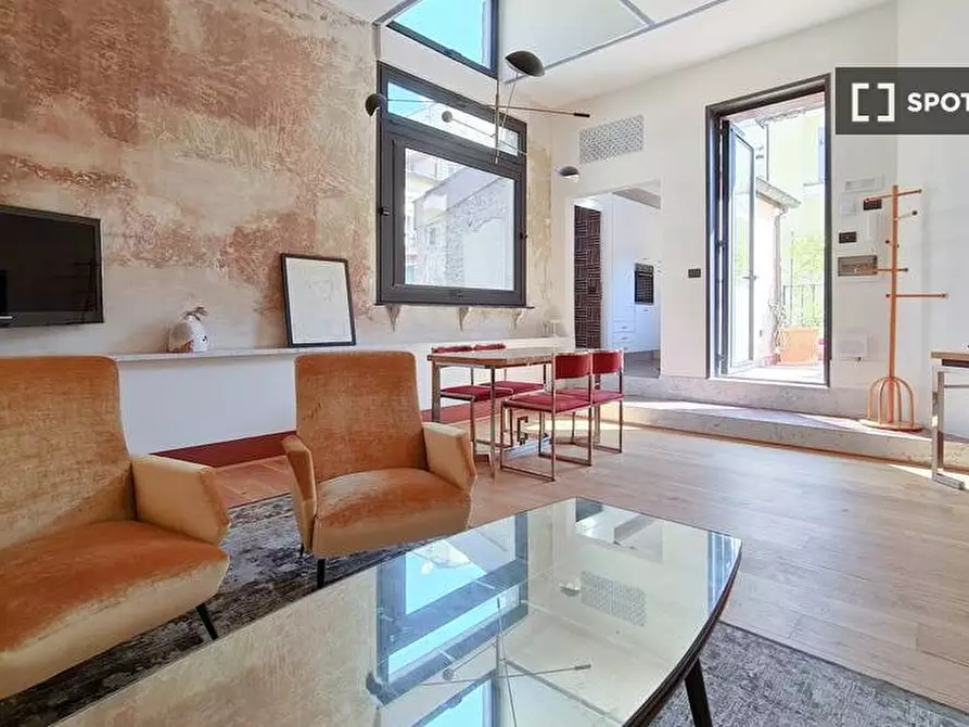 Immagine 13 di Appartamento in affitto  in Via Della Croce a Roma