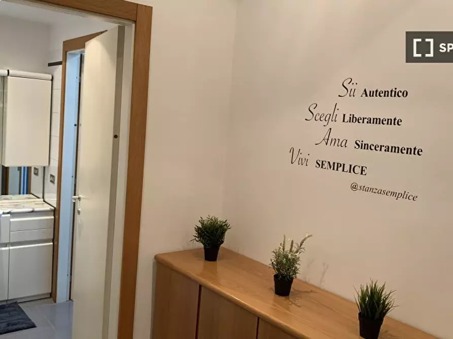 Immagine 4 di Camera condivisa in affitto  in Mac Mahon a Milano