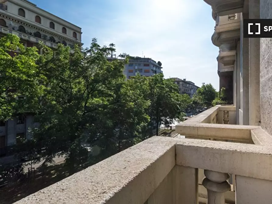 Immagine 5 di Camera condivisa in affitto  in Viale Regina Giovanna a Milano