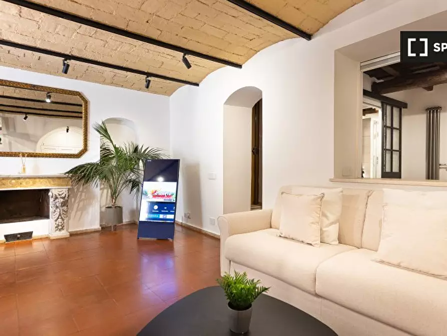 Immagine 12 di Appartamento in affitto  in Via dell'Arco della Ciambella a Roma