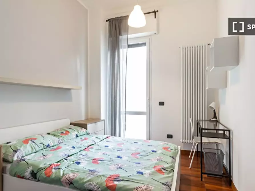 Immagine 2 di Camera condivisa in affitto  in Via Giuseppe Massarenti a Milano