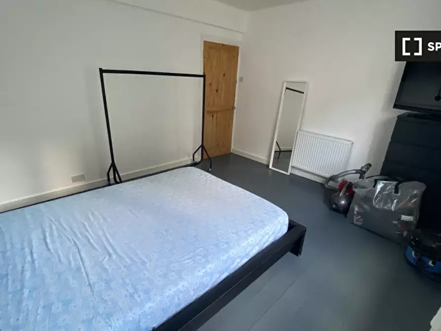 Immagine 15 di Camera condivisa in affitto  in Philpot St a Poplar