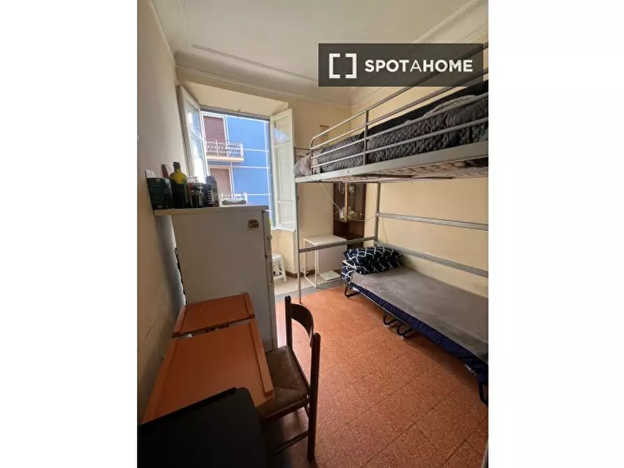 Immagine 12 di Camera condivisa in affitto  in Circonvallazione Gianicolense a Roma