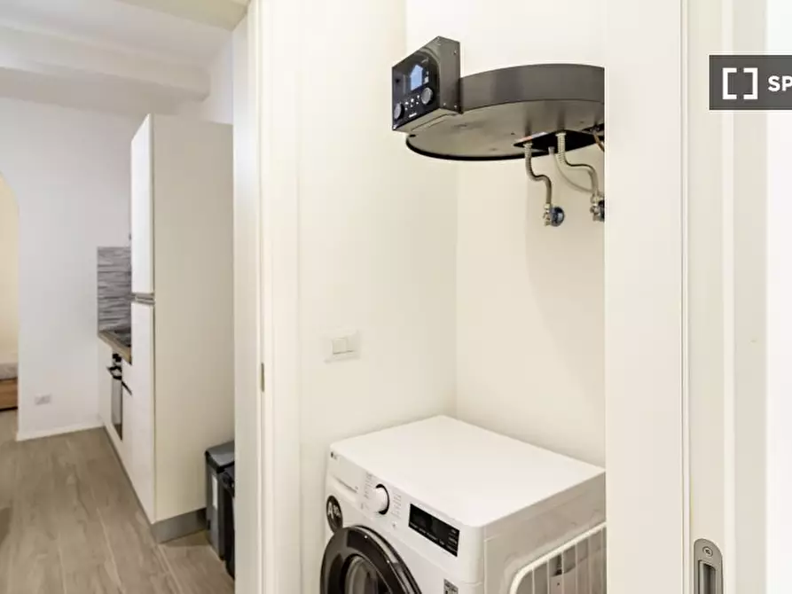 Immagine 8 di Ufficio in affitto  in Via dell'Oro a Bologna