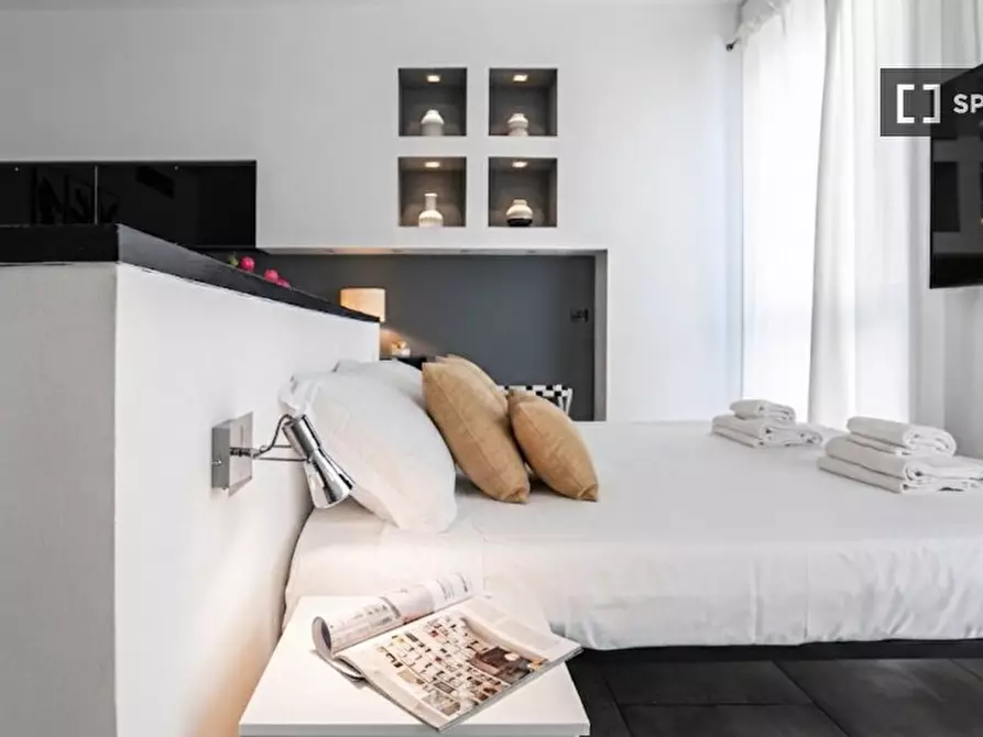 Immagine 6 di Appartamento in affitto  in Via Della Moscova a Milano