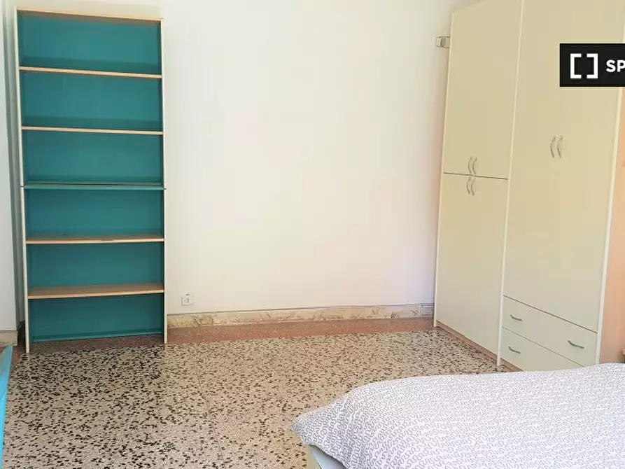 Immagine 2 di Camera condivisa in affitto  in Via delle Cave a Roma