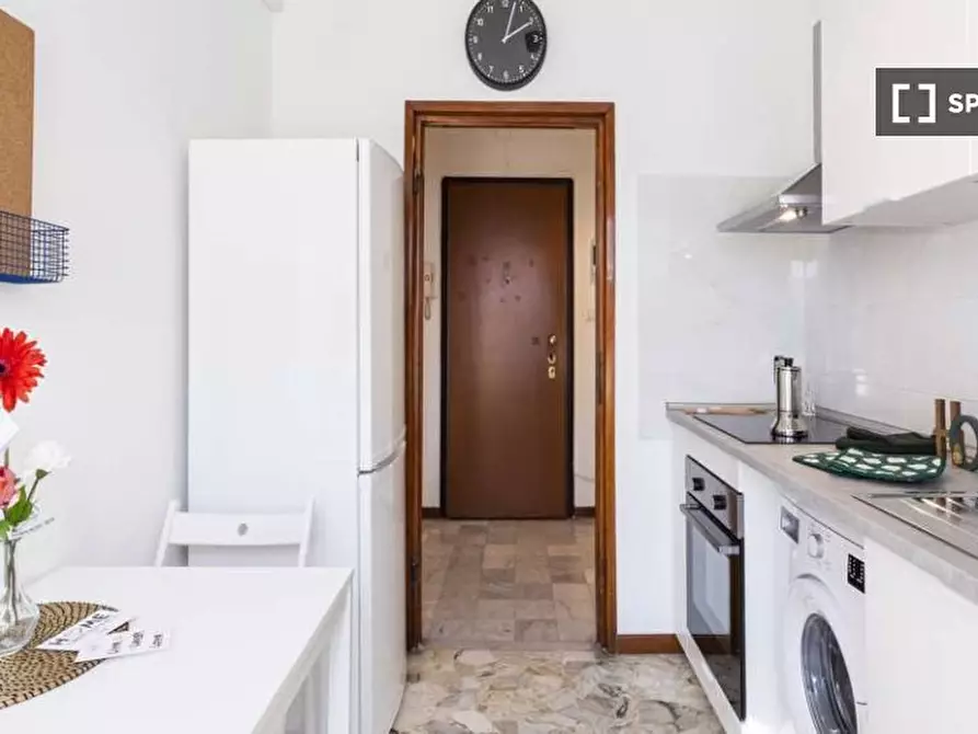 Immagine 13 di Camera condivisa in affitto  in VIALE LUCANIA a Milano