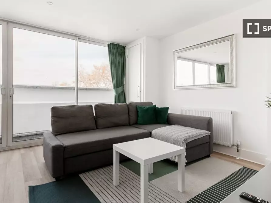 Immagine 2 di Appartamento in affitto  in Bell House, 17-19 Nevern Pl, Kensington, London SW5 9NR, UK a Kensington