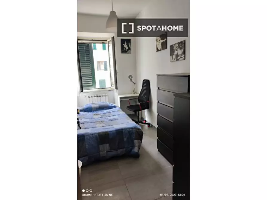 Immagine 3 di Camera condivisa in affitto  in Via Grottaferrata a Roma